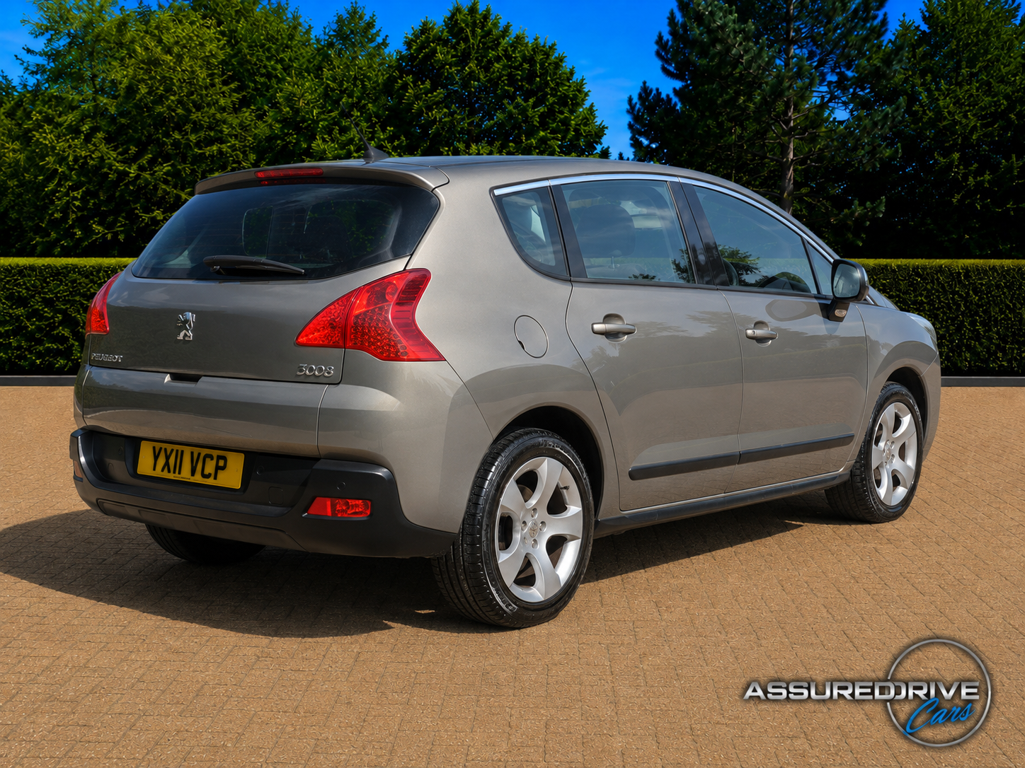 [ berth ]Peugeot 3008