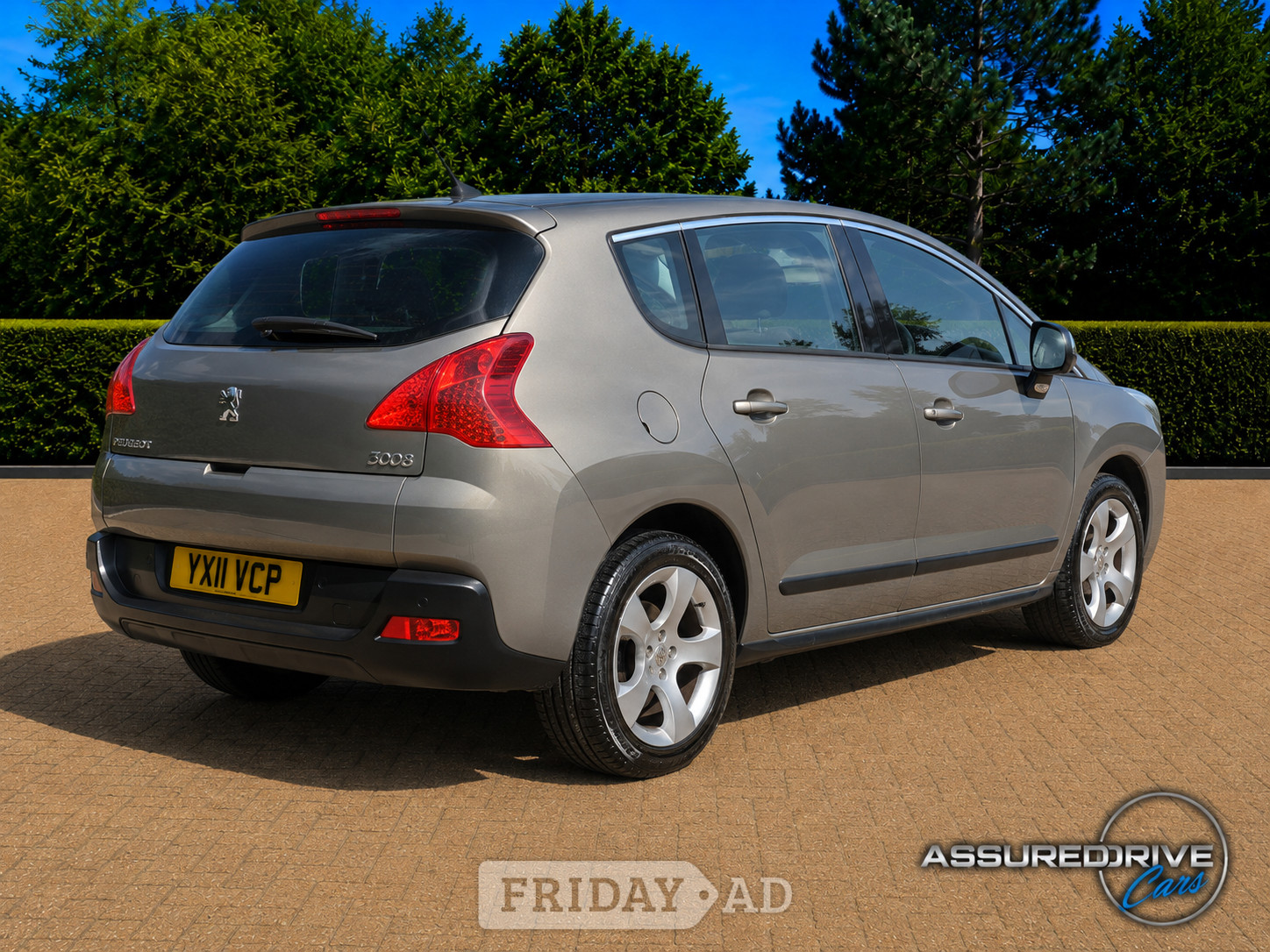[ berth ]Peugeot 3008