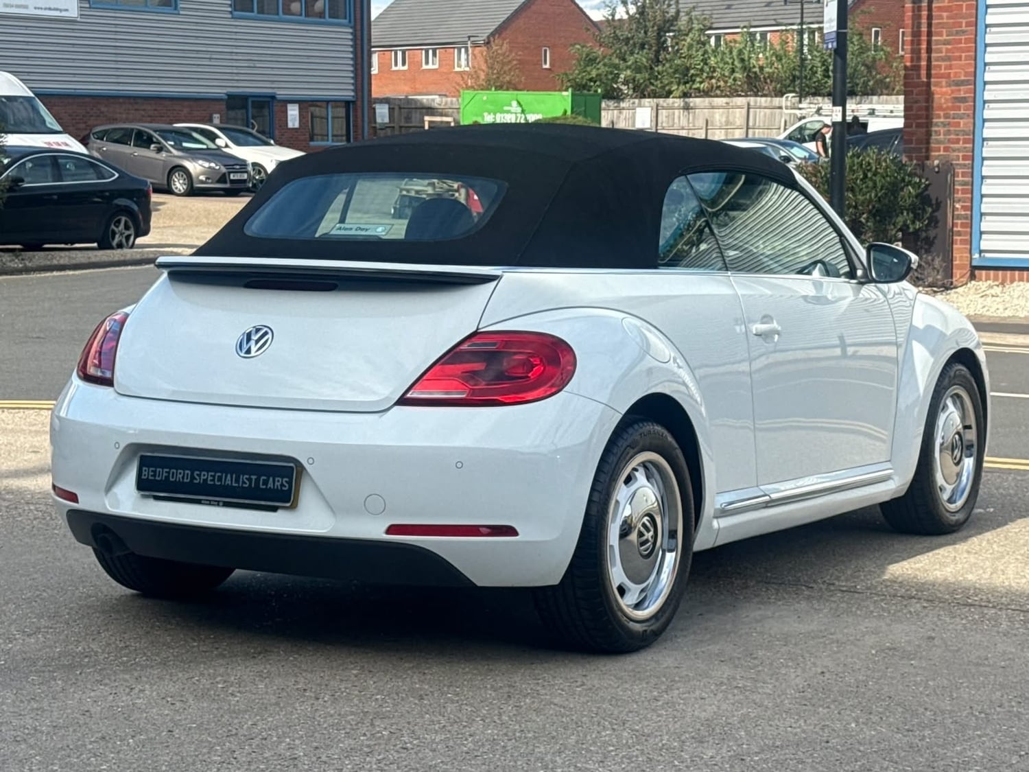 Volkswagen Beetle 2014 - Cars in Bedford