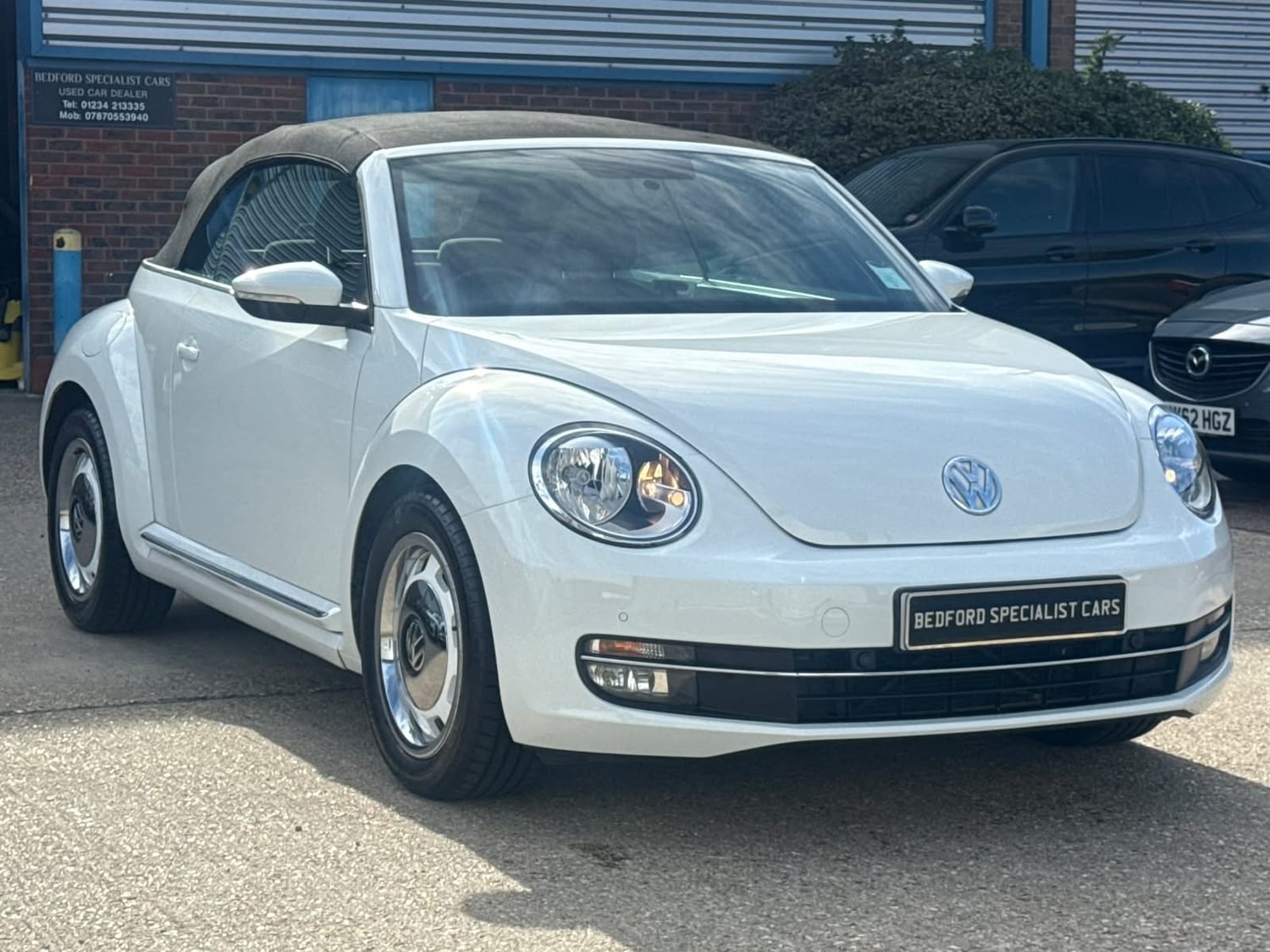Volkswagen Beetle 2014 - Cars