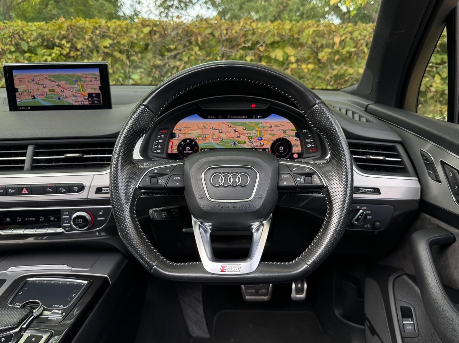 [ berth ]Audi Q7