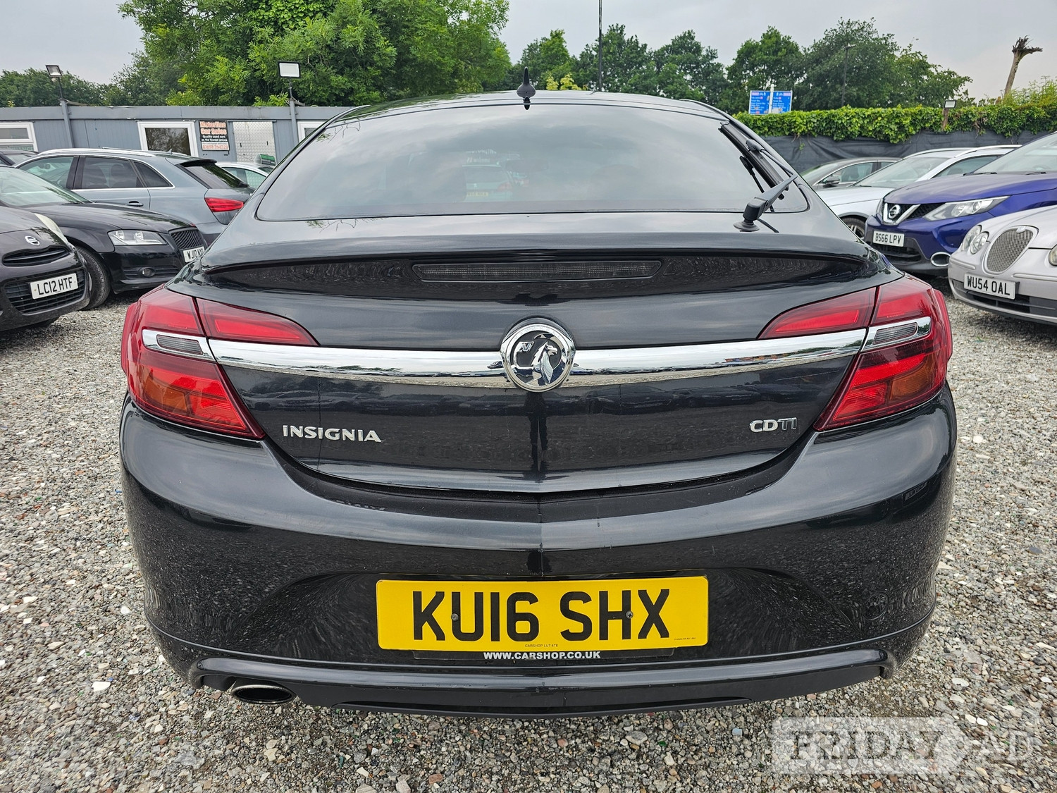 Vauxhall Insignia 2016 - Cars in Leicester