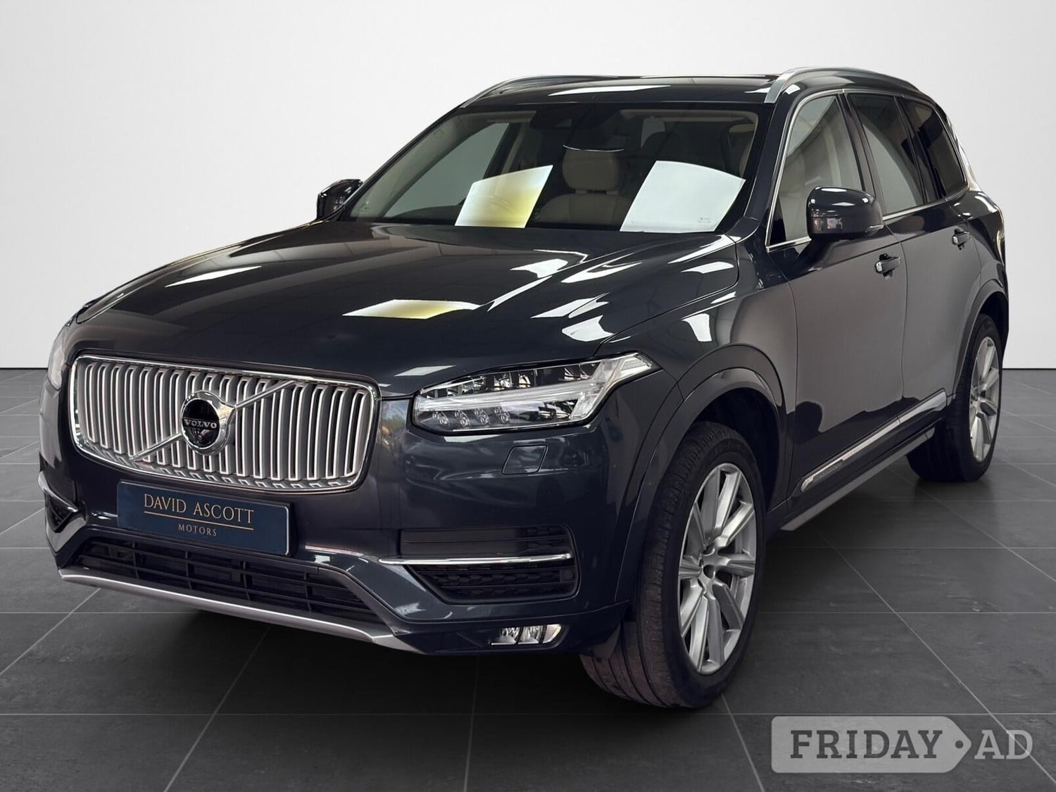 Volvo XC90 2017 - Cars in Ealing