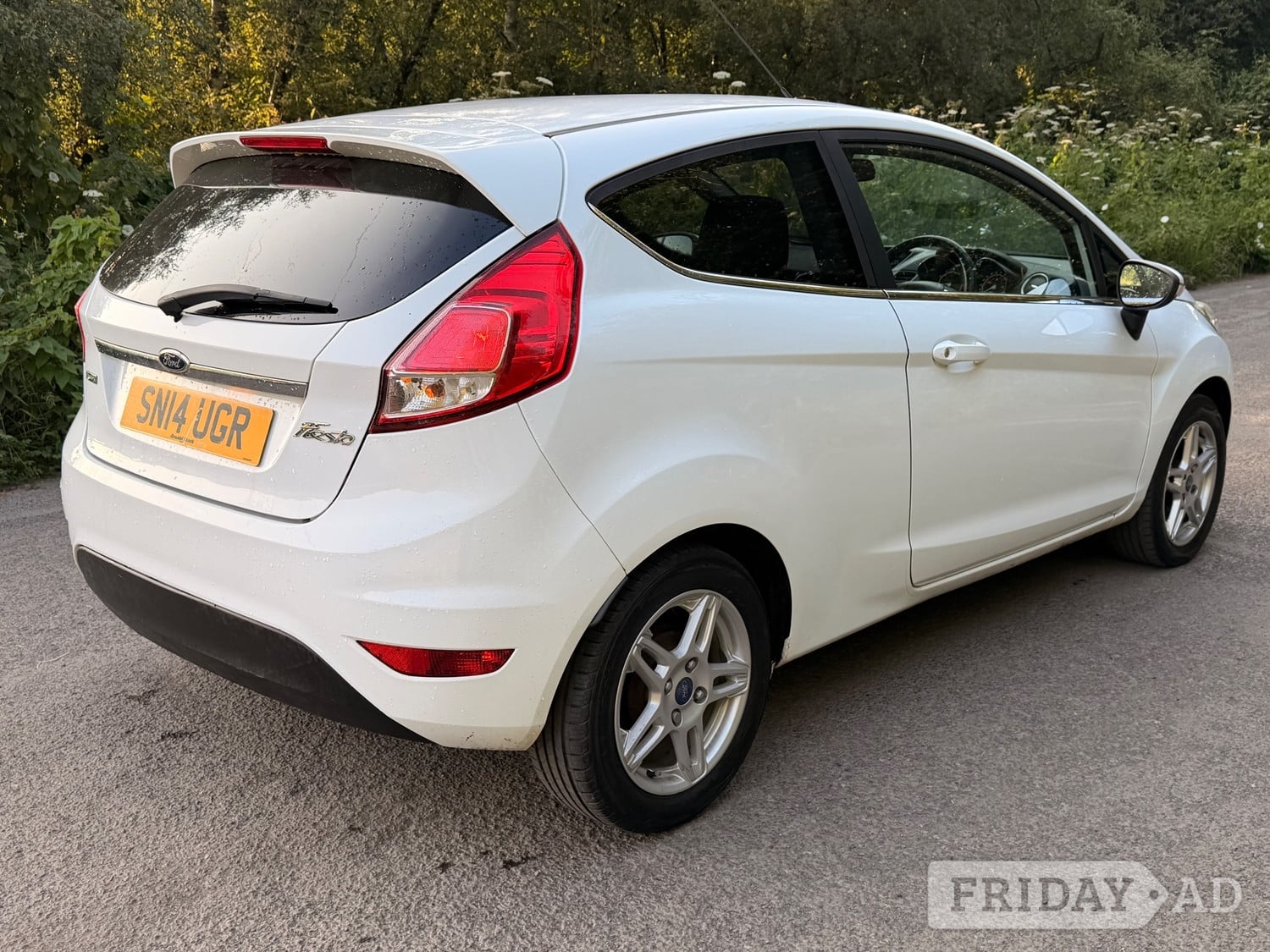 [ berth ]Ford Fiesta