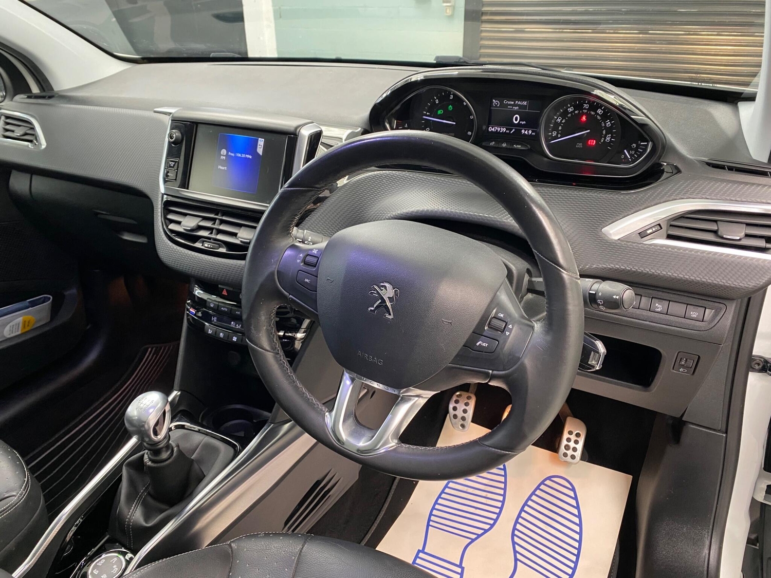 [ berth ]Peugeot 2008