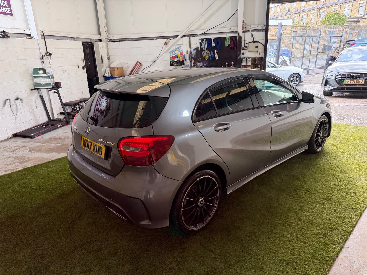 [ berth ]Mercedes-Benz A Class
