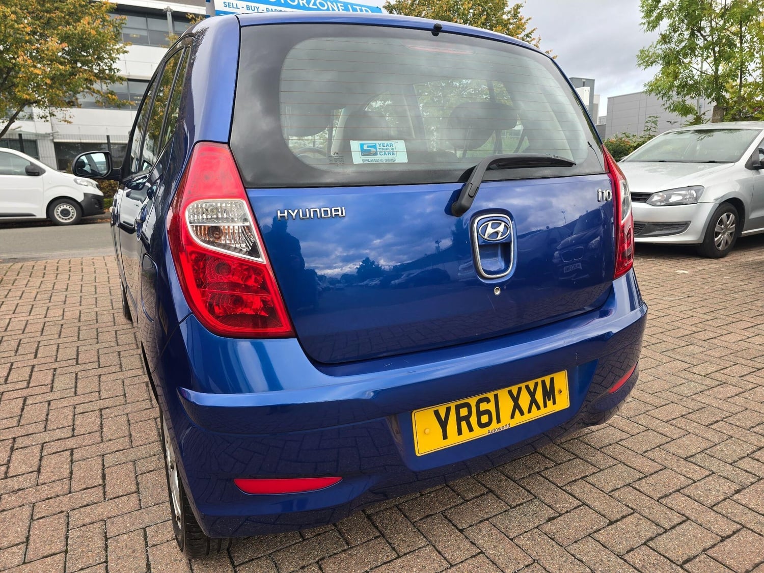 Hyundai i10 2011 - Cars in Camberley