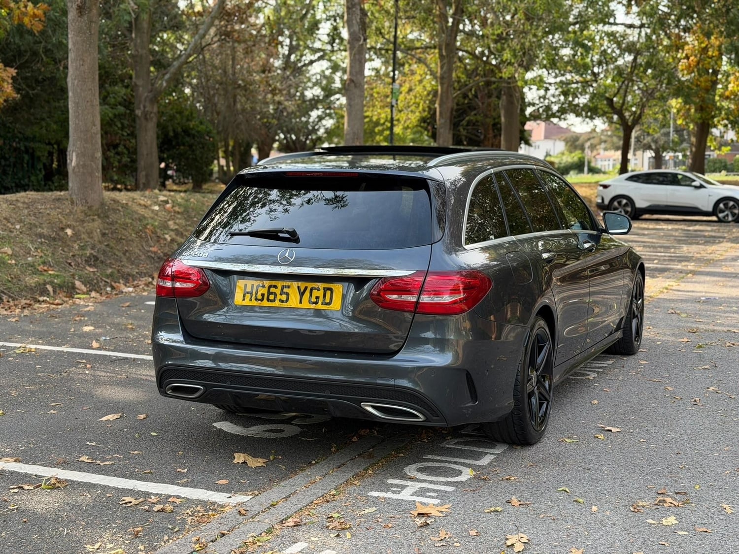 [ berth ]Mercedes-Benz C Class