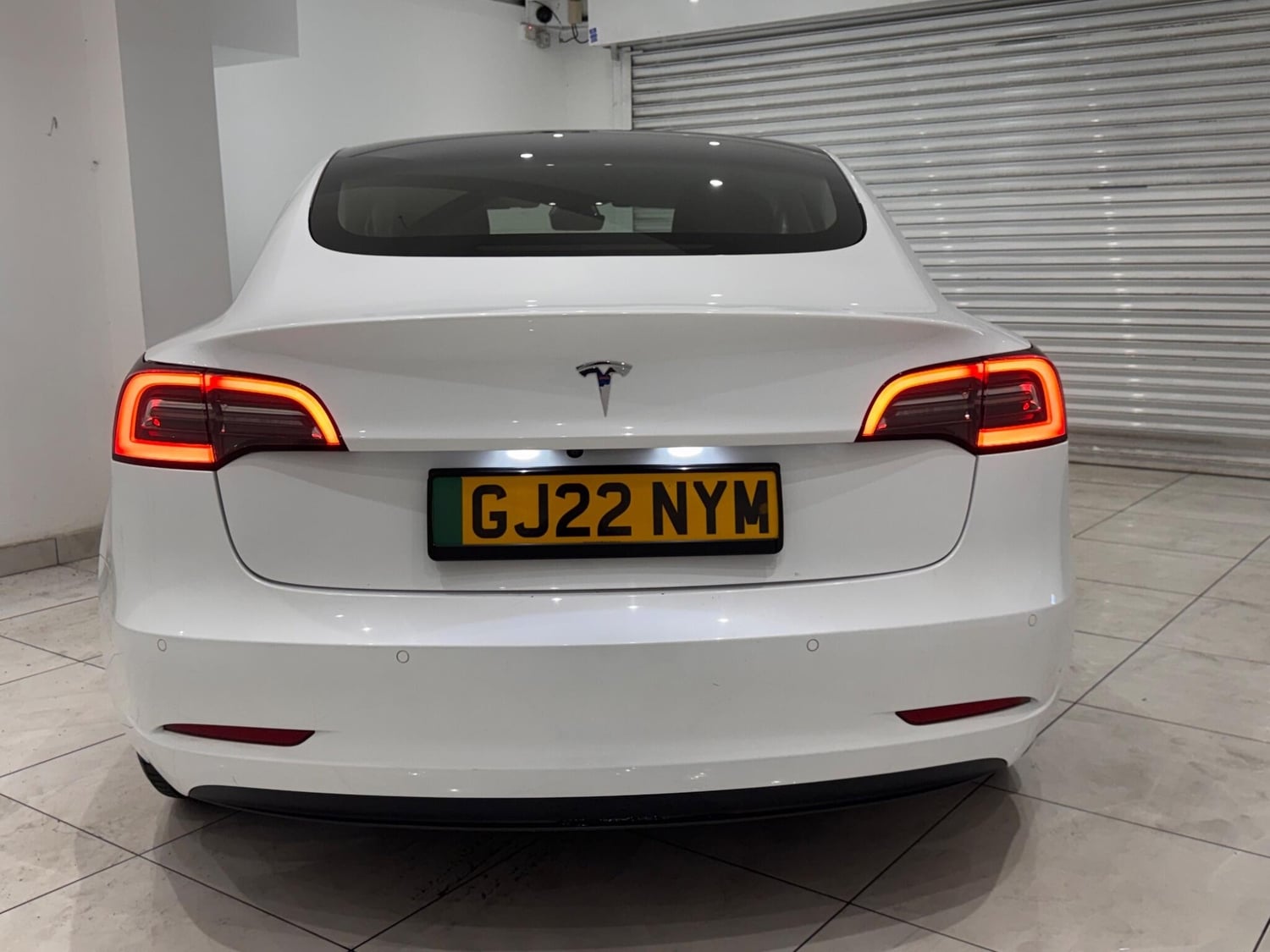 Tesla Model 3 2022 - Cars
