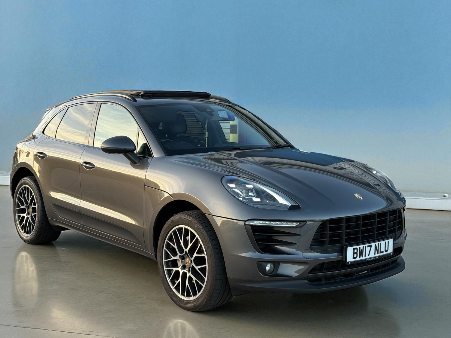 Porsche Macan 2017 - Cars in Wolverhampton