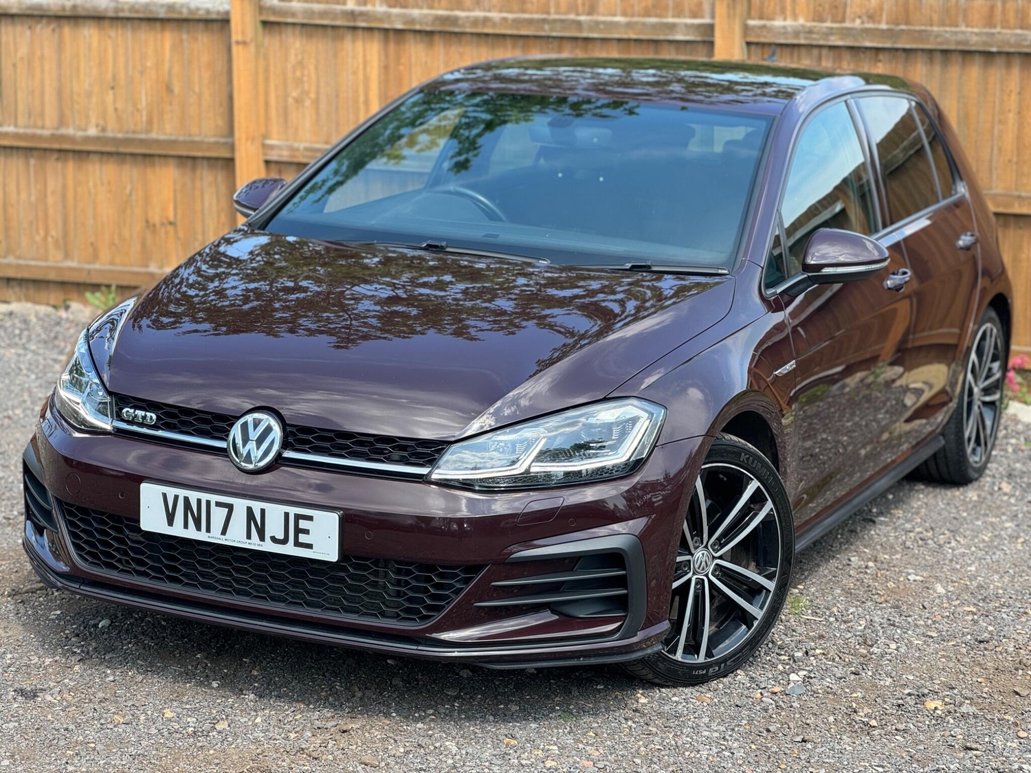 [ berth ]Volkswagen Golf