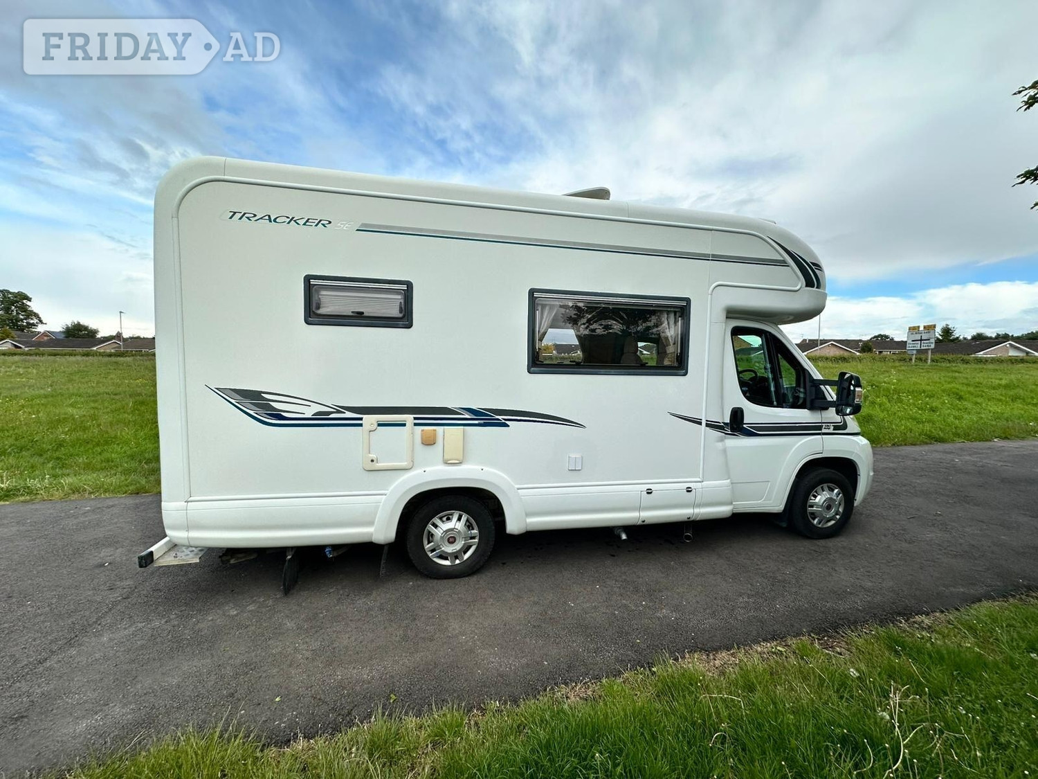 Auto-Trail Tracker EKS 2009 for sale - Motorhomes & Caravans
