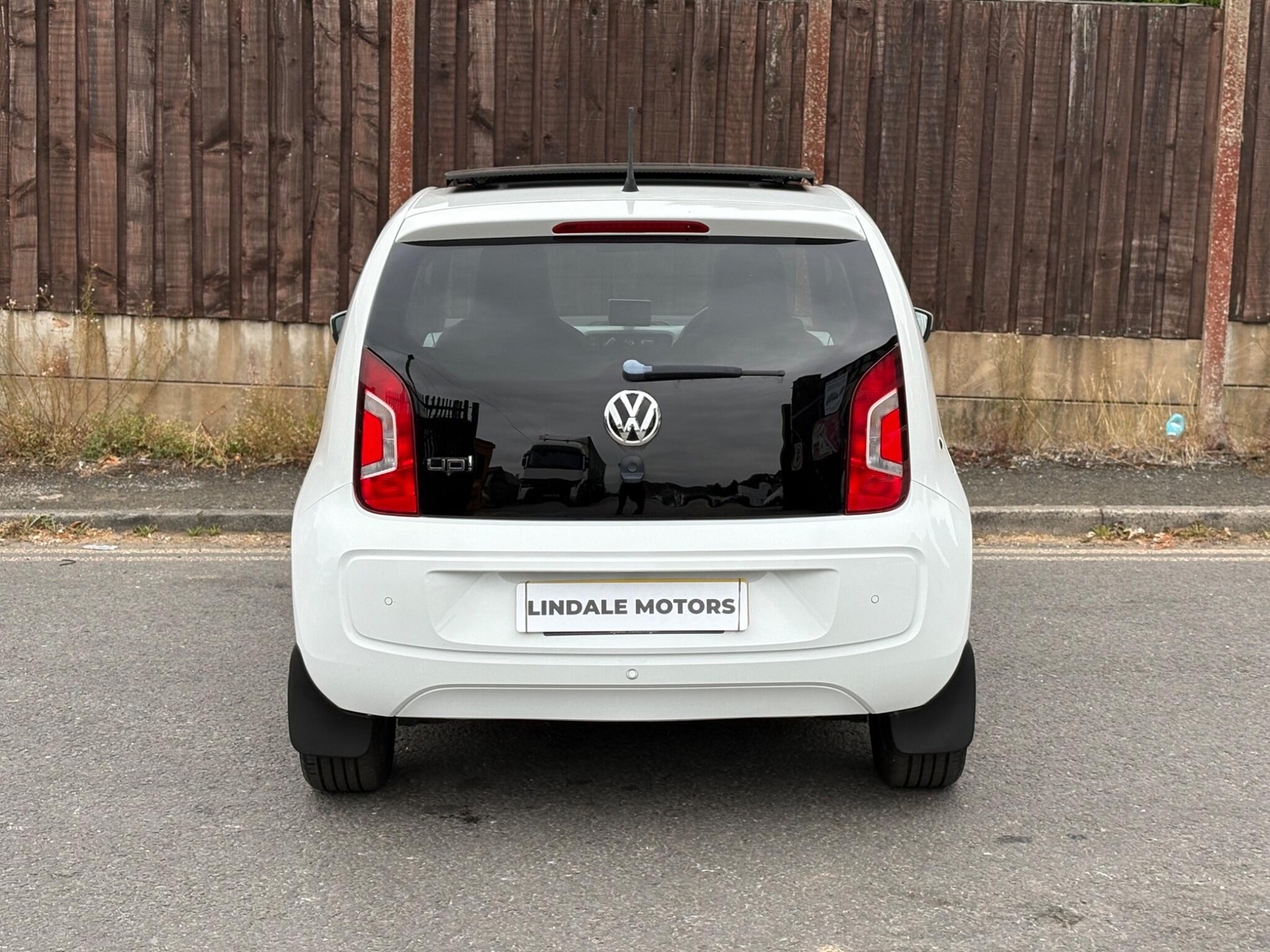 [ berth ]Volkswagen Up