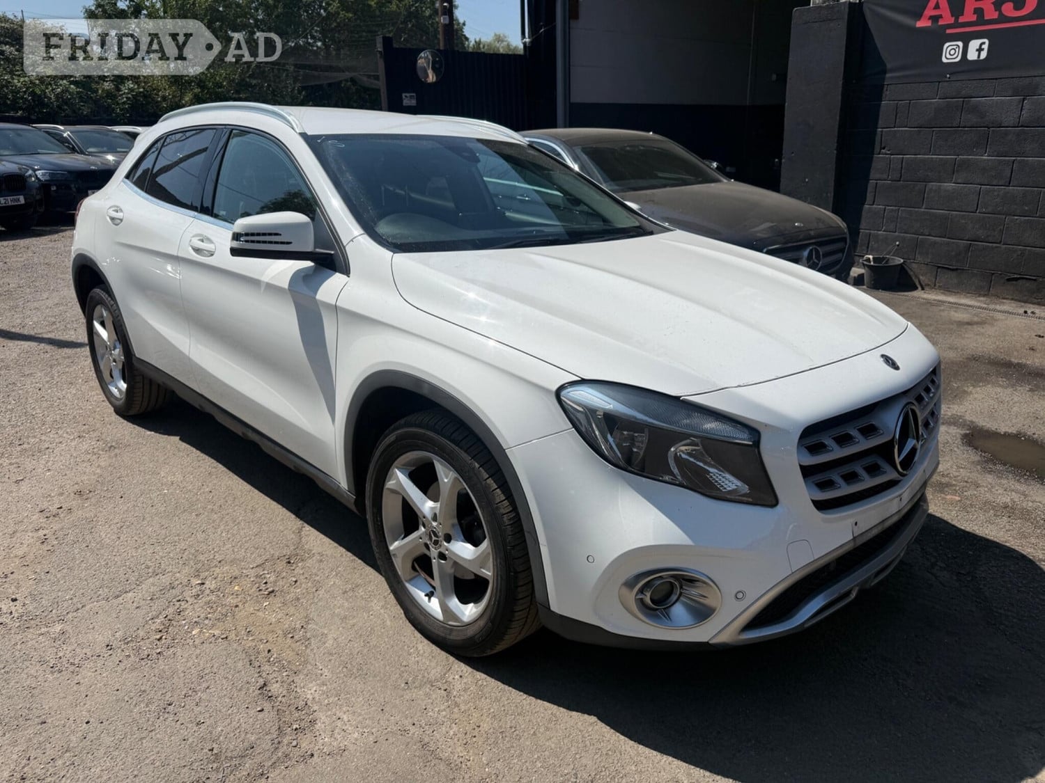 Mercedes-Benz GLA 2018 in Addlestone