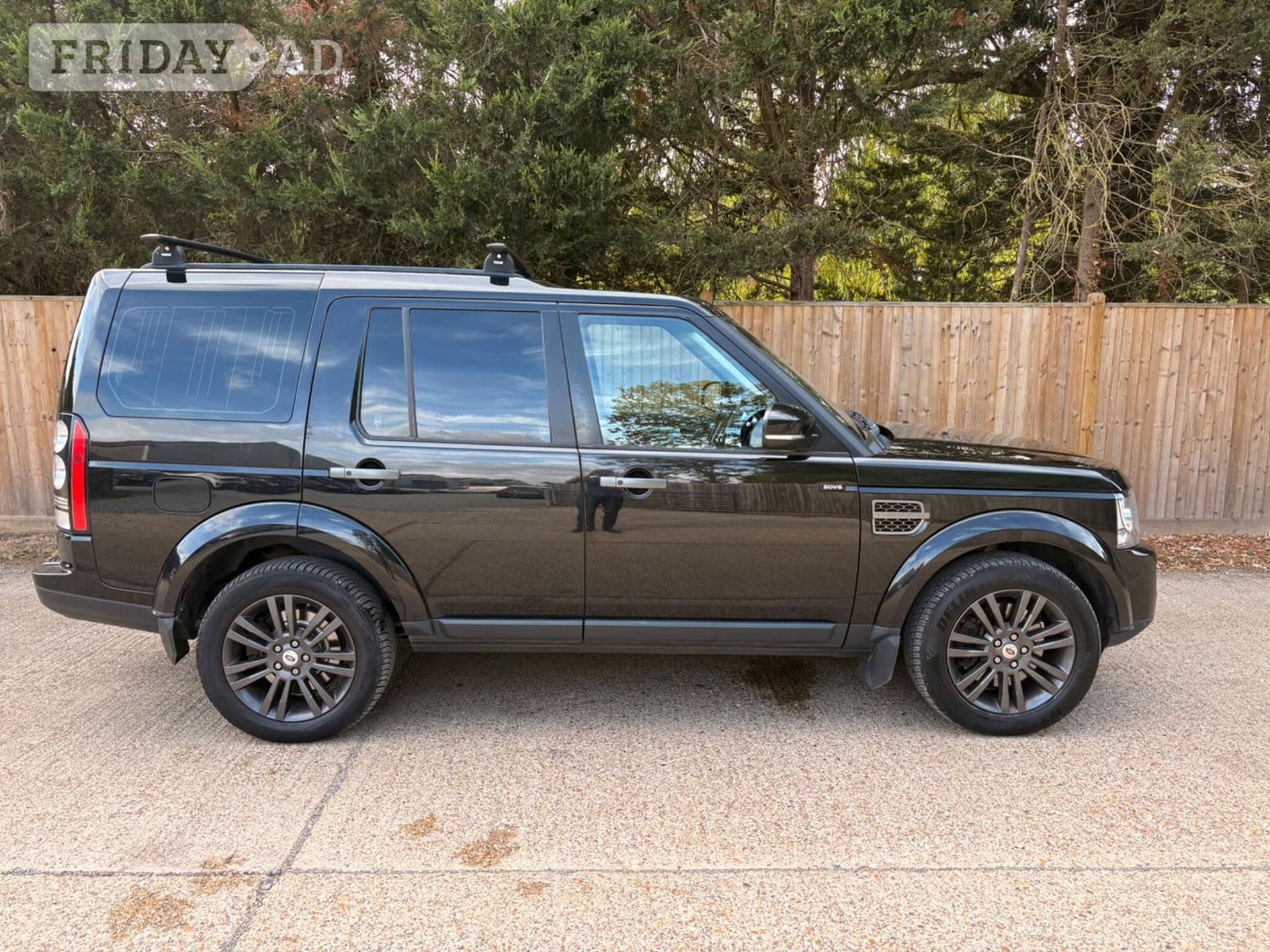 [ berth ]Land Rover Discovery 4