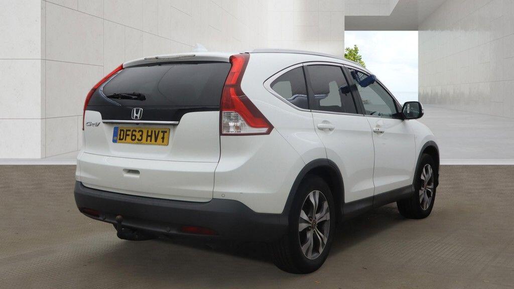 Honda CR-V 2014 - Cars in Winchester