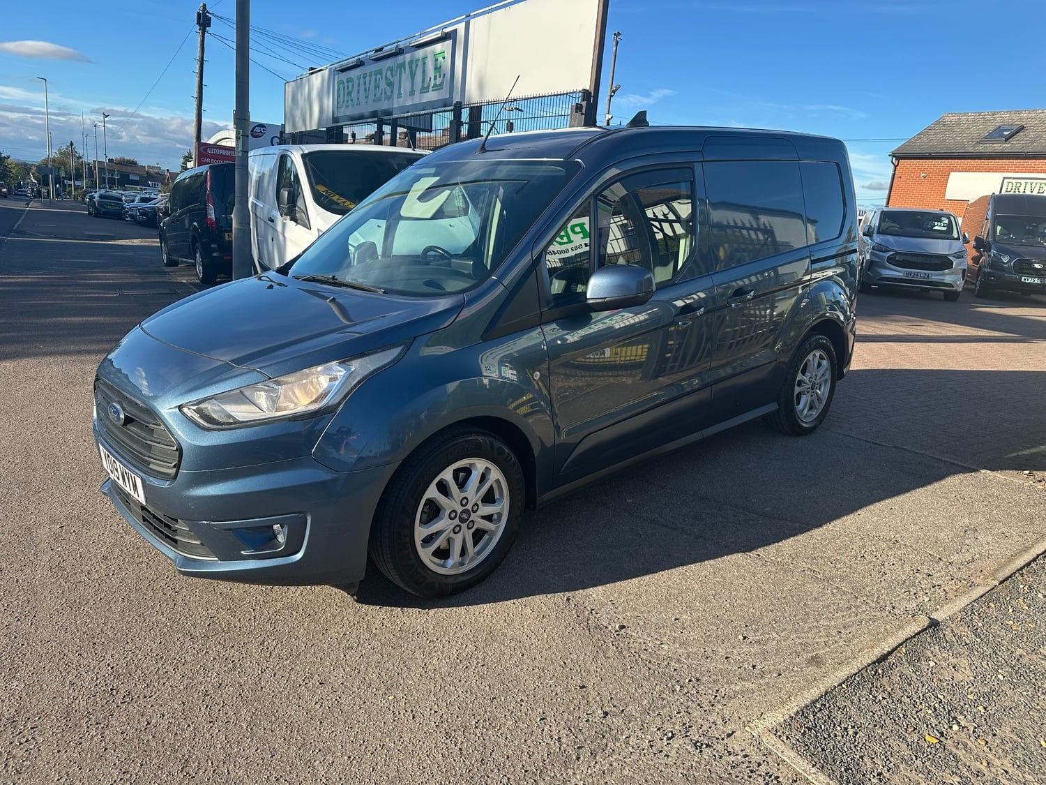 Ford Transit Connect 2019 - Vans & Commercial Vehicles in Dunstable
