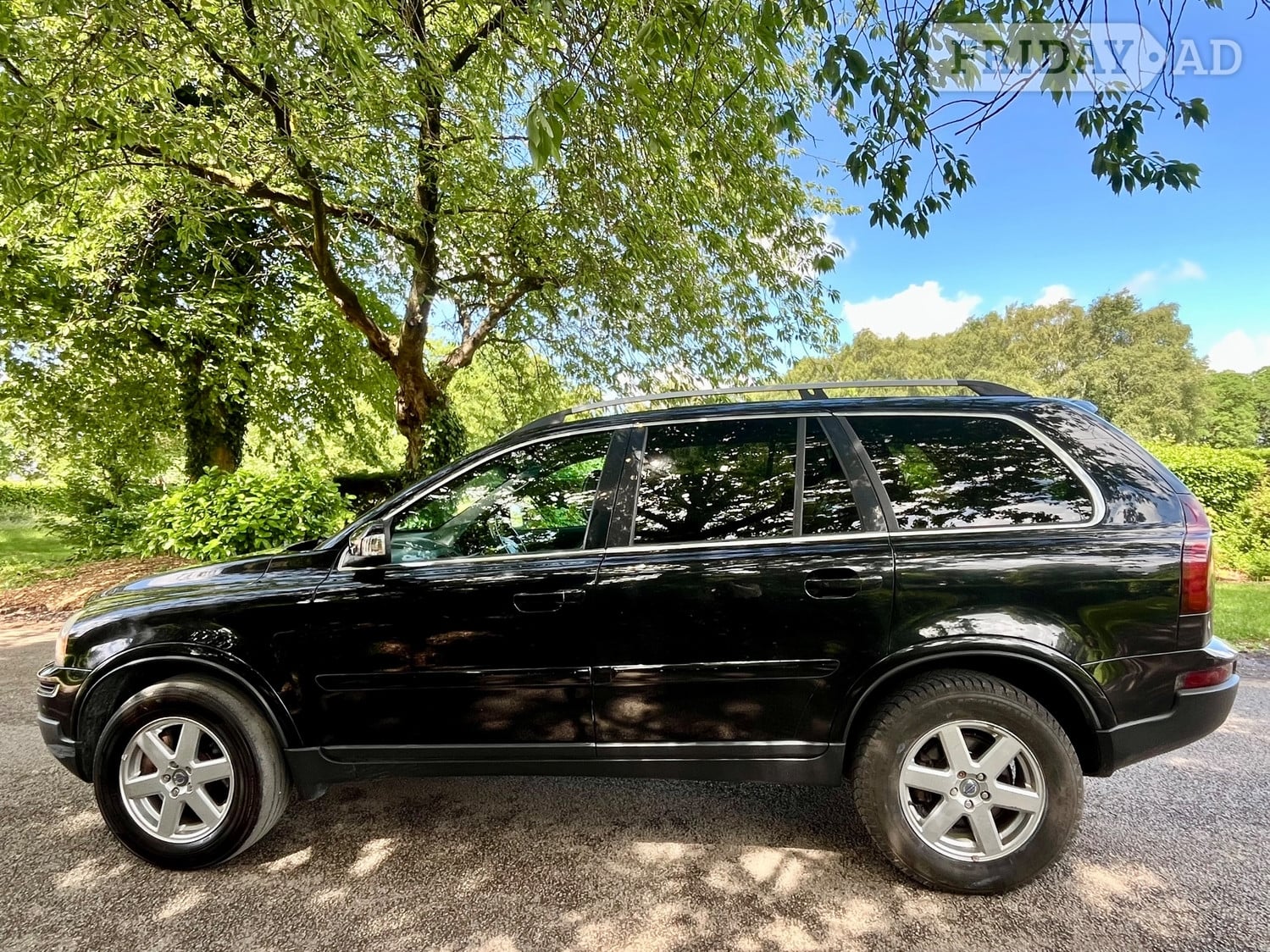 Volvo XC90 2010 - Cars