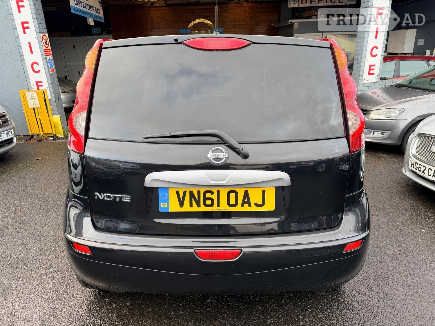 Nissan Note 2011 - Cars