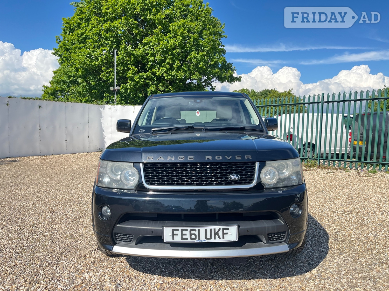 [ berth ]Land Rover Range Rover Sport