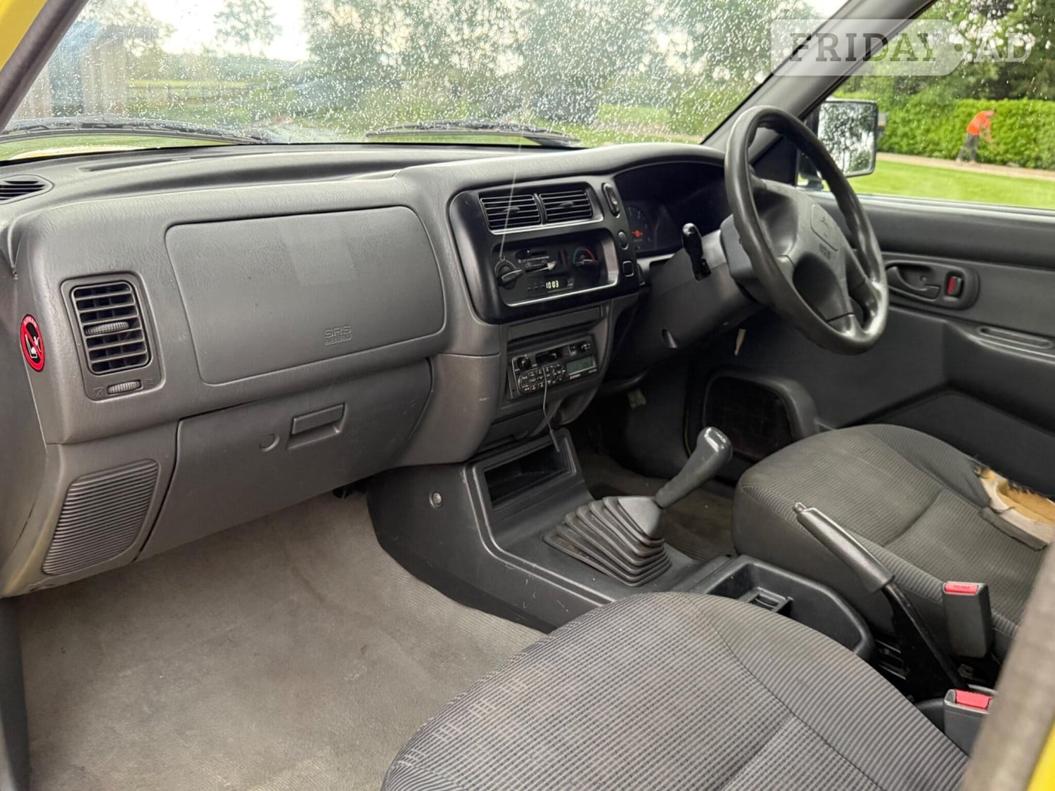 [ berth ]Mitsubishi L200