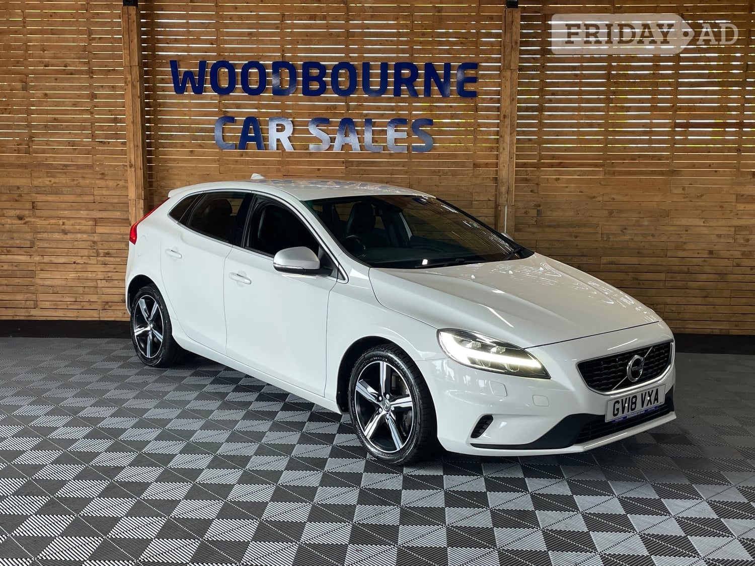 Volvo V40 2018 in Brighton