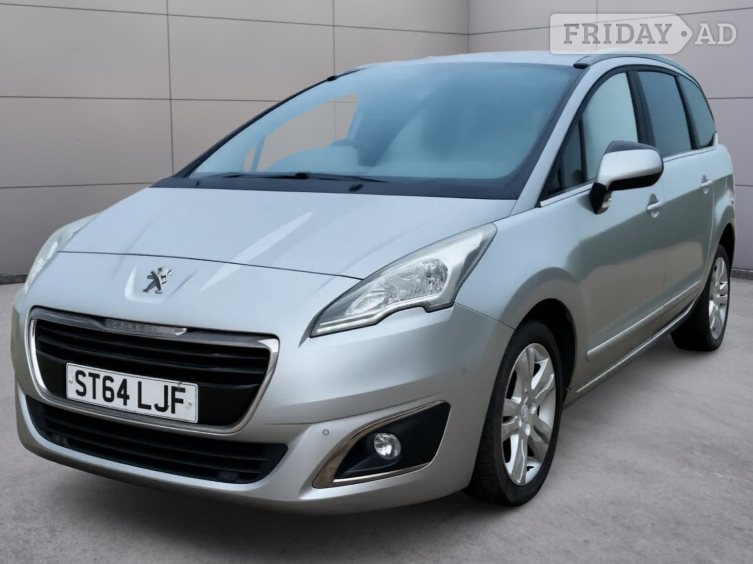 Peugeot 5008 2014 in Broxburn