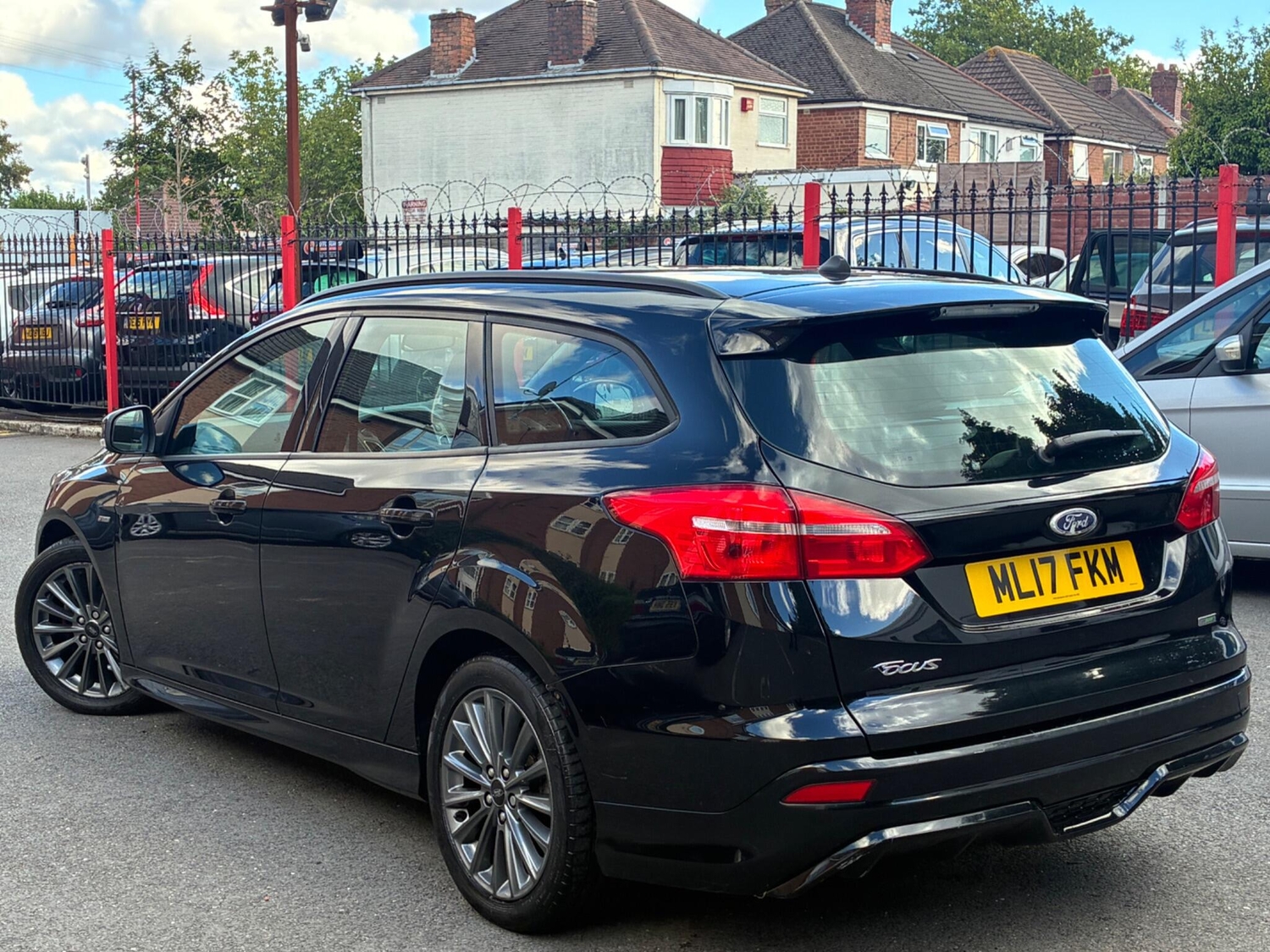 Ford Focus 2017 - Cars in Birmingham