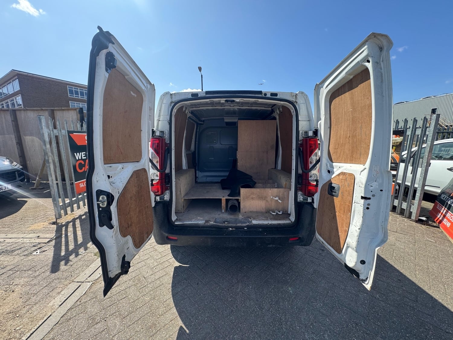 Peugeot Expert 2011 - Vans & Commercial Vehicles