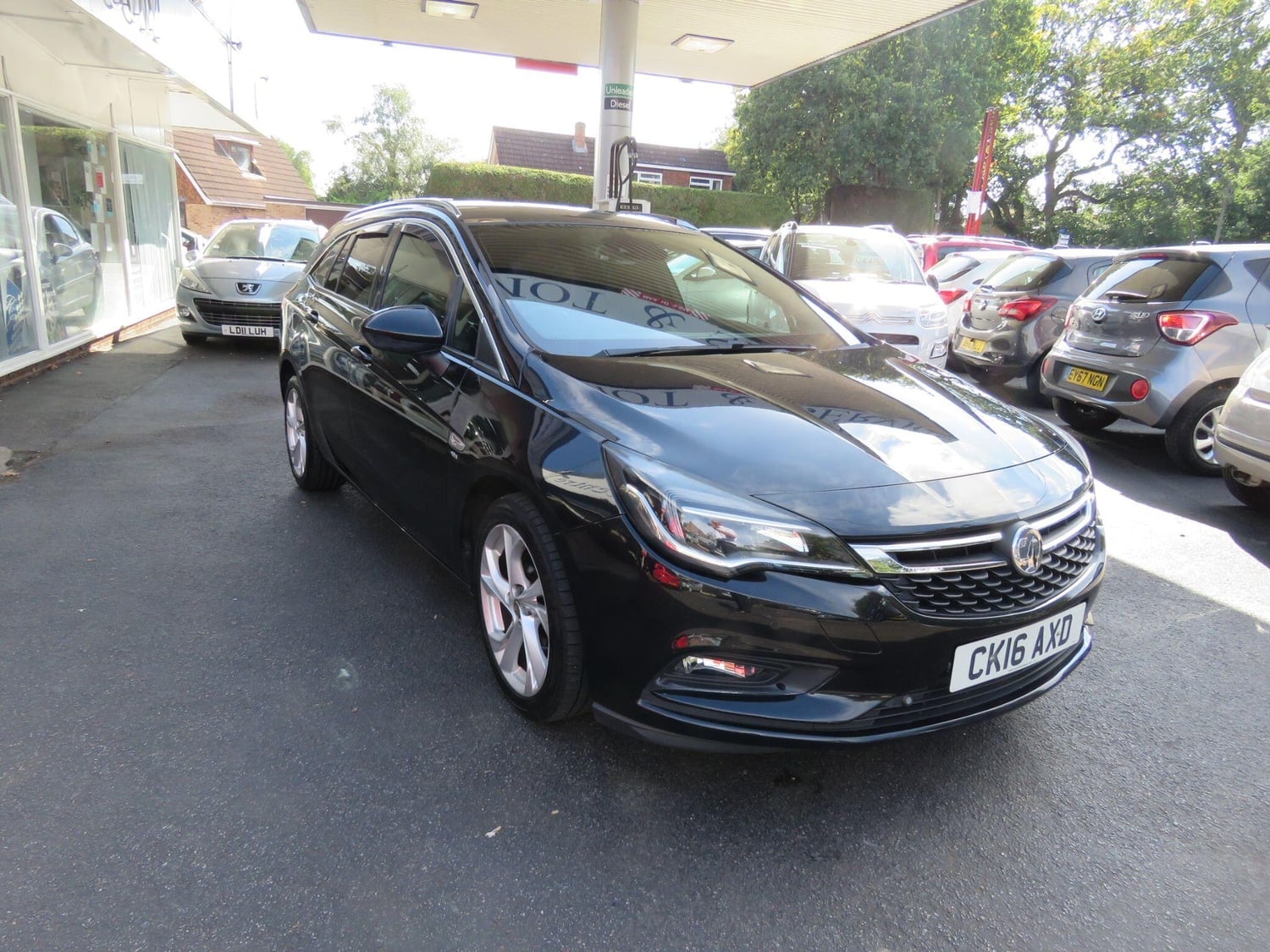 [ berth ]Vauxhall Astra