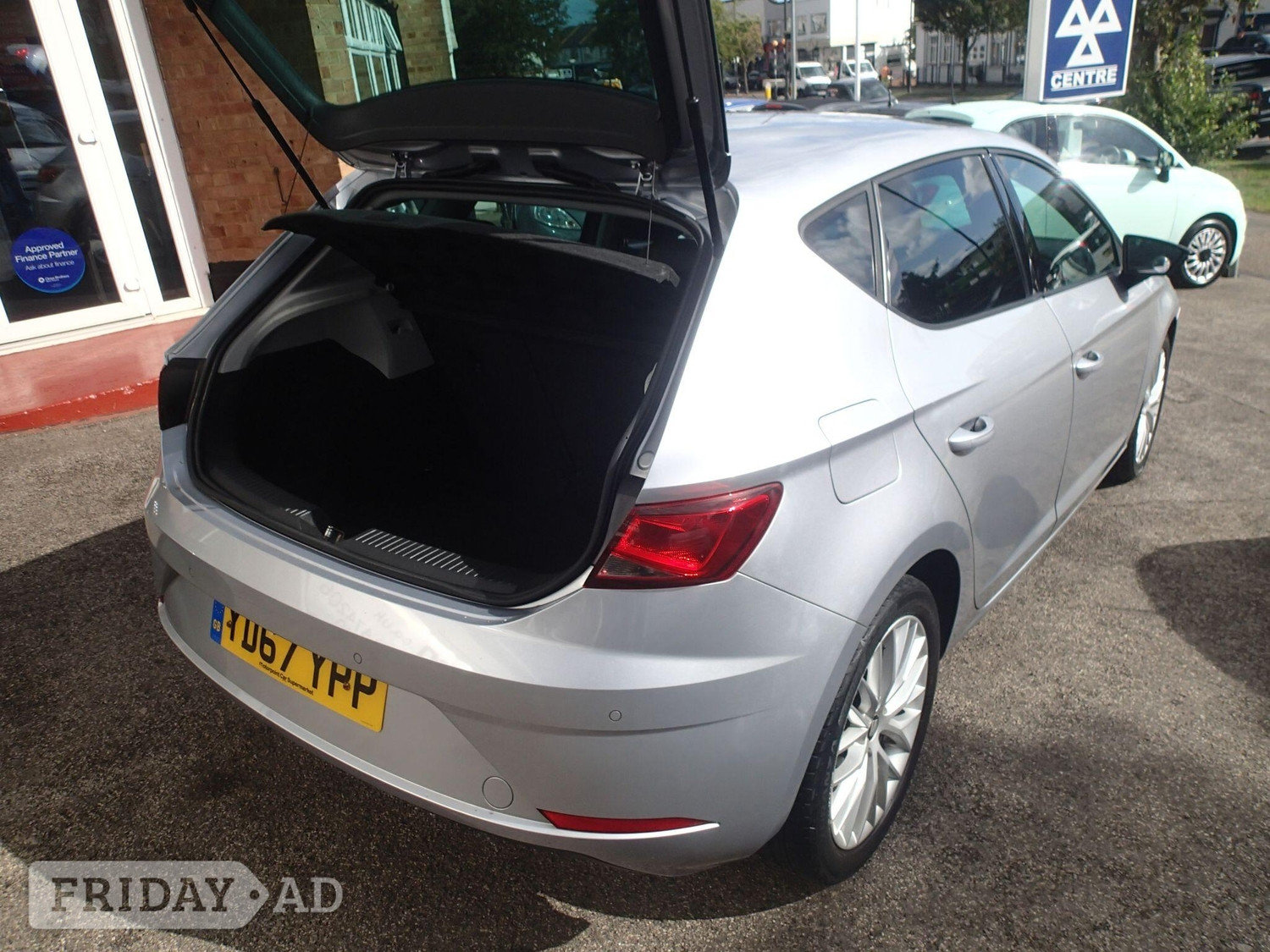 SEAT Leon 2017 - Cars