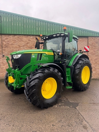 John Deere 6R 215 (2024) Tractor