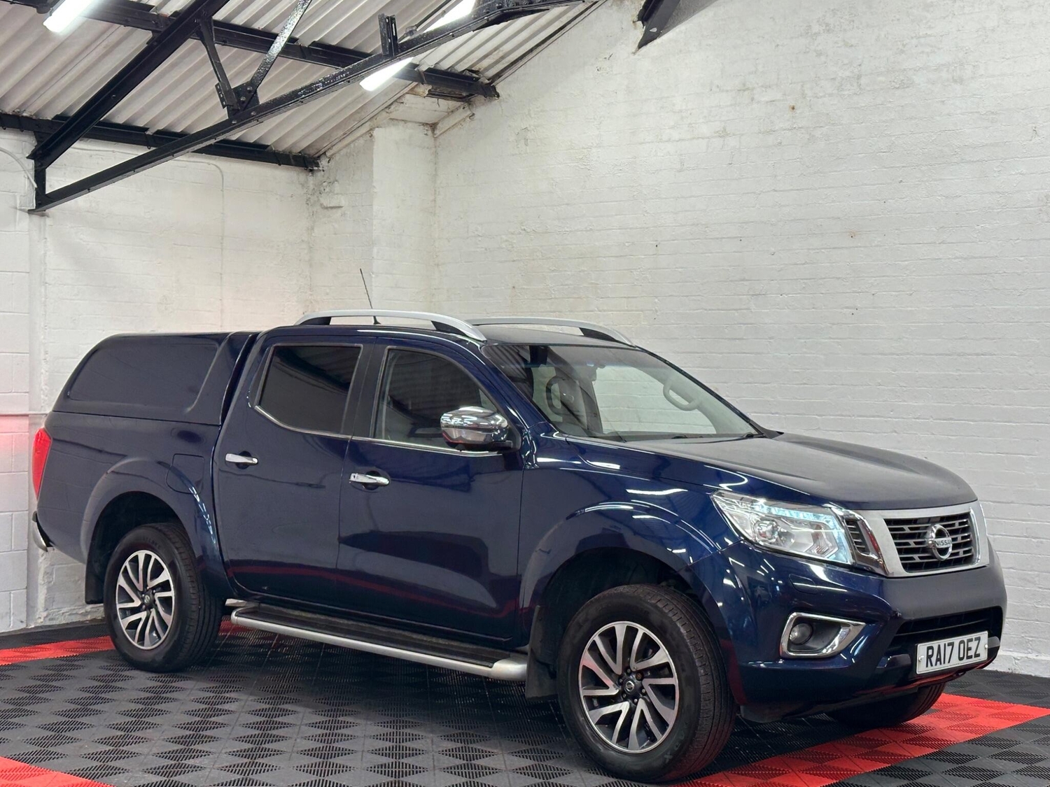 Nissan Navara 2017 - Vans & Commercial Vehicles in Birmingham