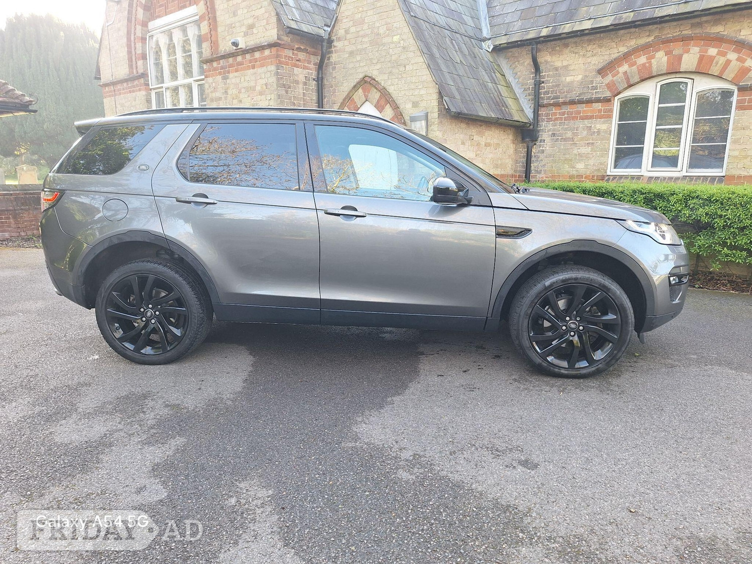 Land Rover Discovery Sport 2017 - Cars in Slough