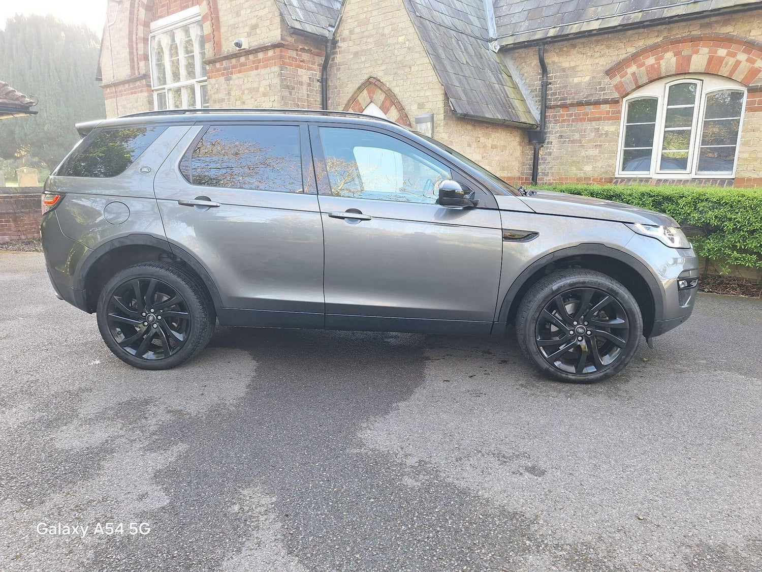 Land Rover Discovery Sport 2017 - Cars in Slough
