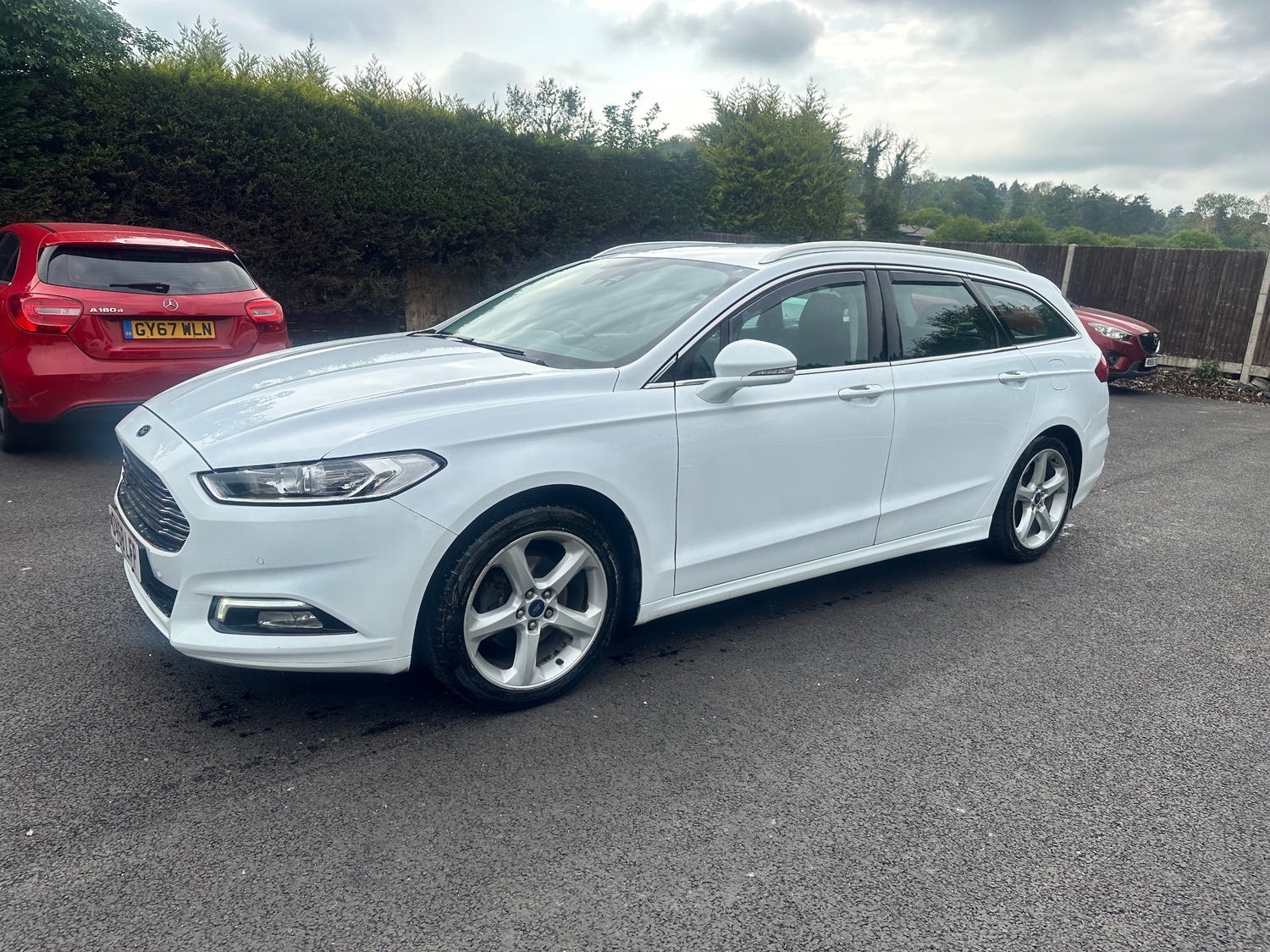 [ berth ]Ford Mondeo