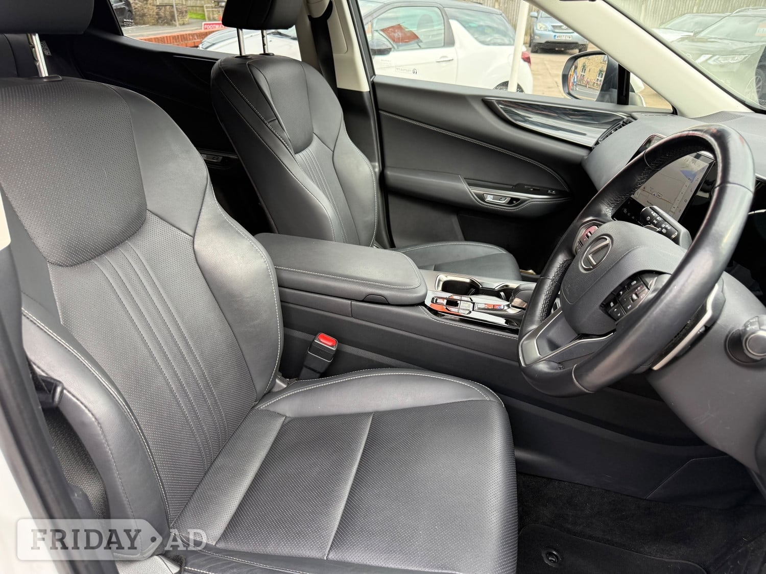 [ berth ]Lexus NX