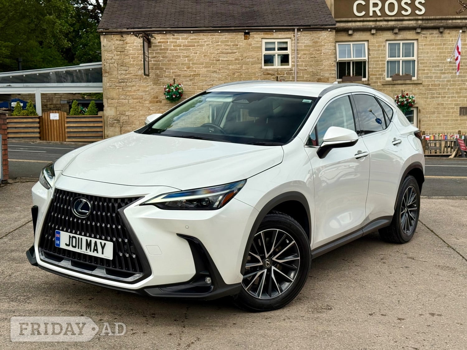 Lexus NX 2023 - Cars