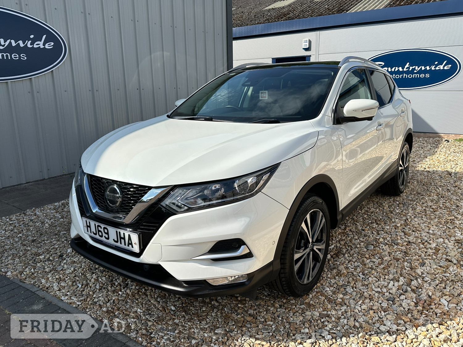 Nissan Qashqai 2019 in Poole