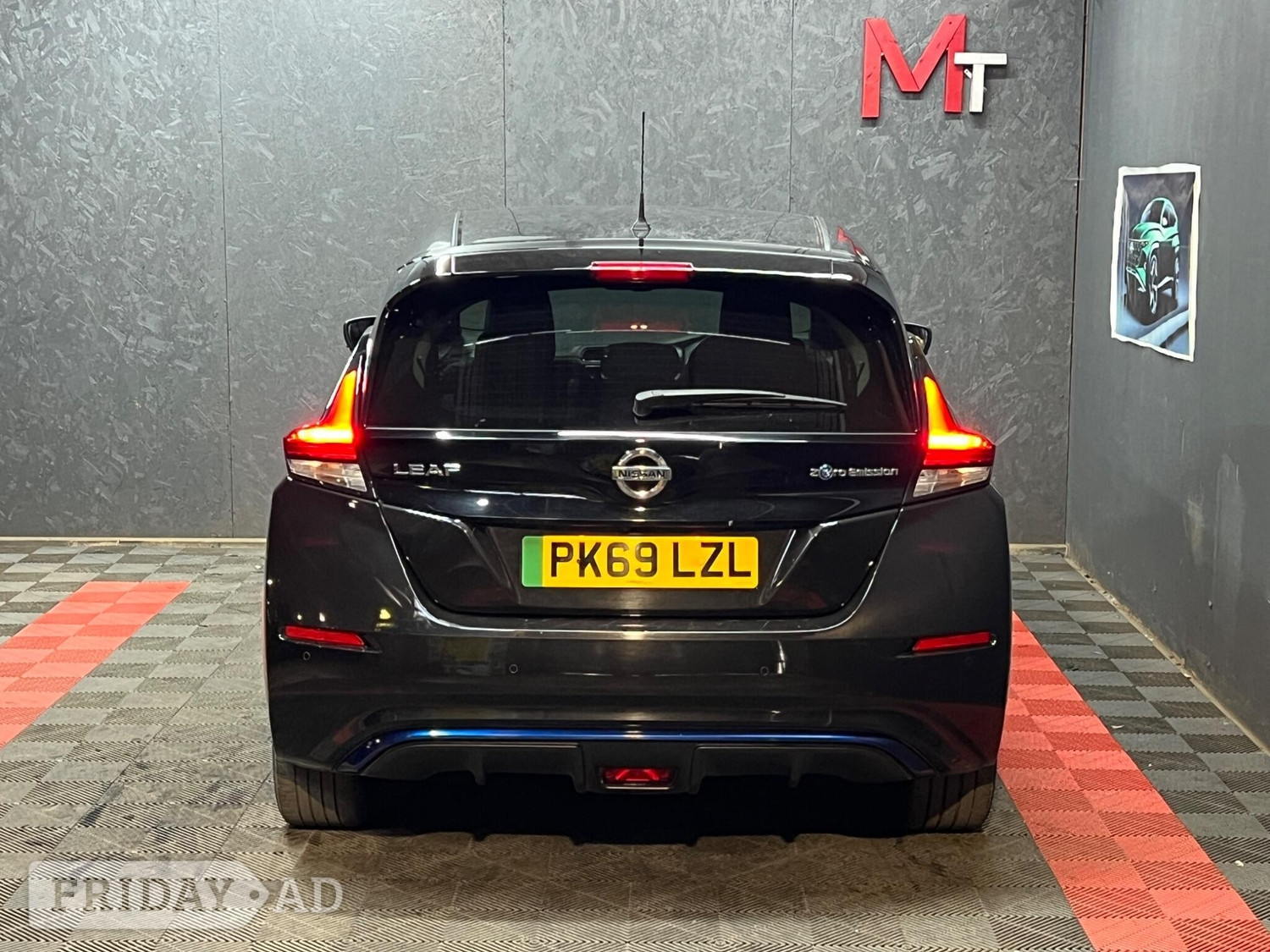 Nissan LEAF 2019 - Cars