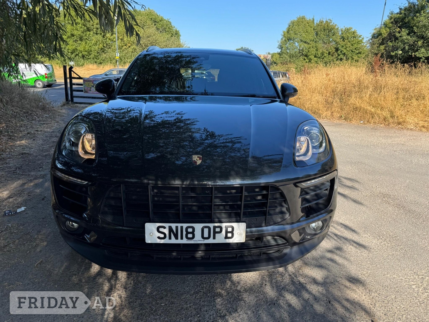 Porsche Macan Harrow