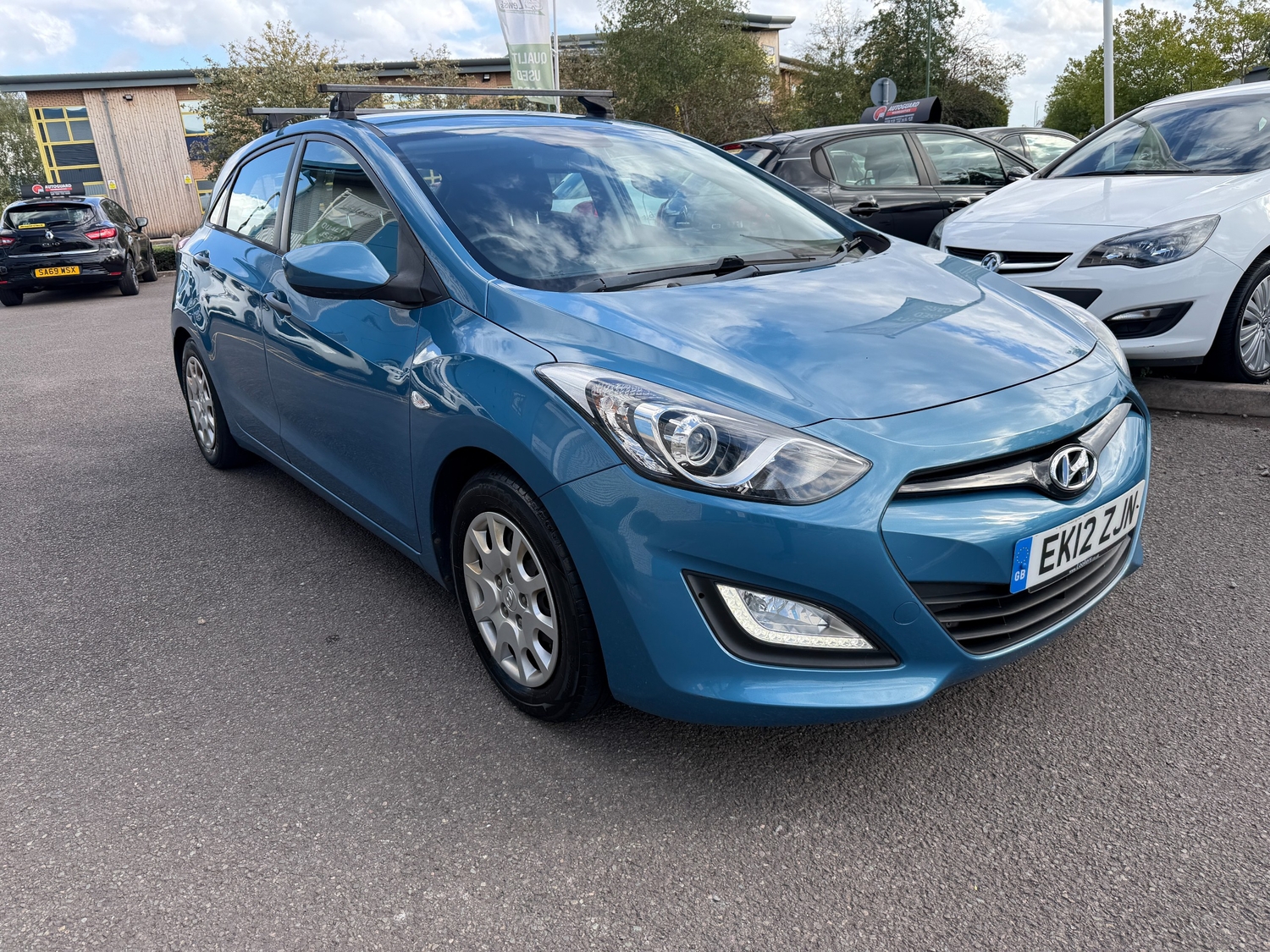 [ berth ]Hyundai i30