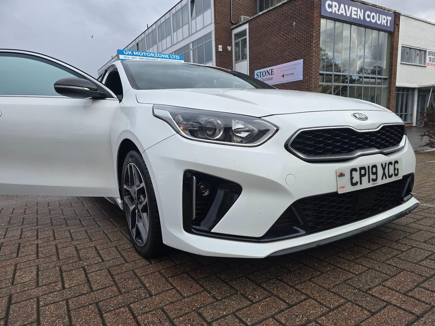 Kia Ceed 2019 - Cars in Camberley