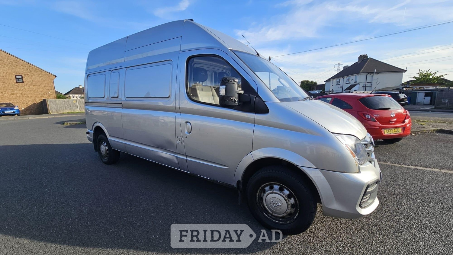 [ berth ]LDV V80