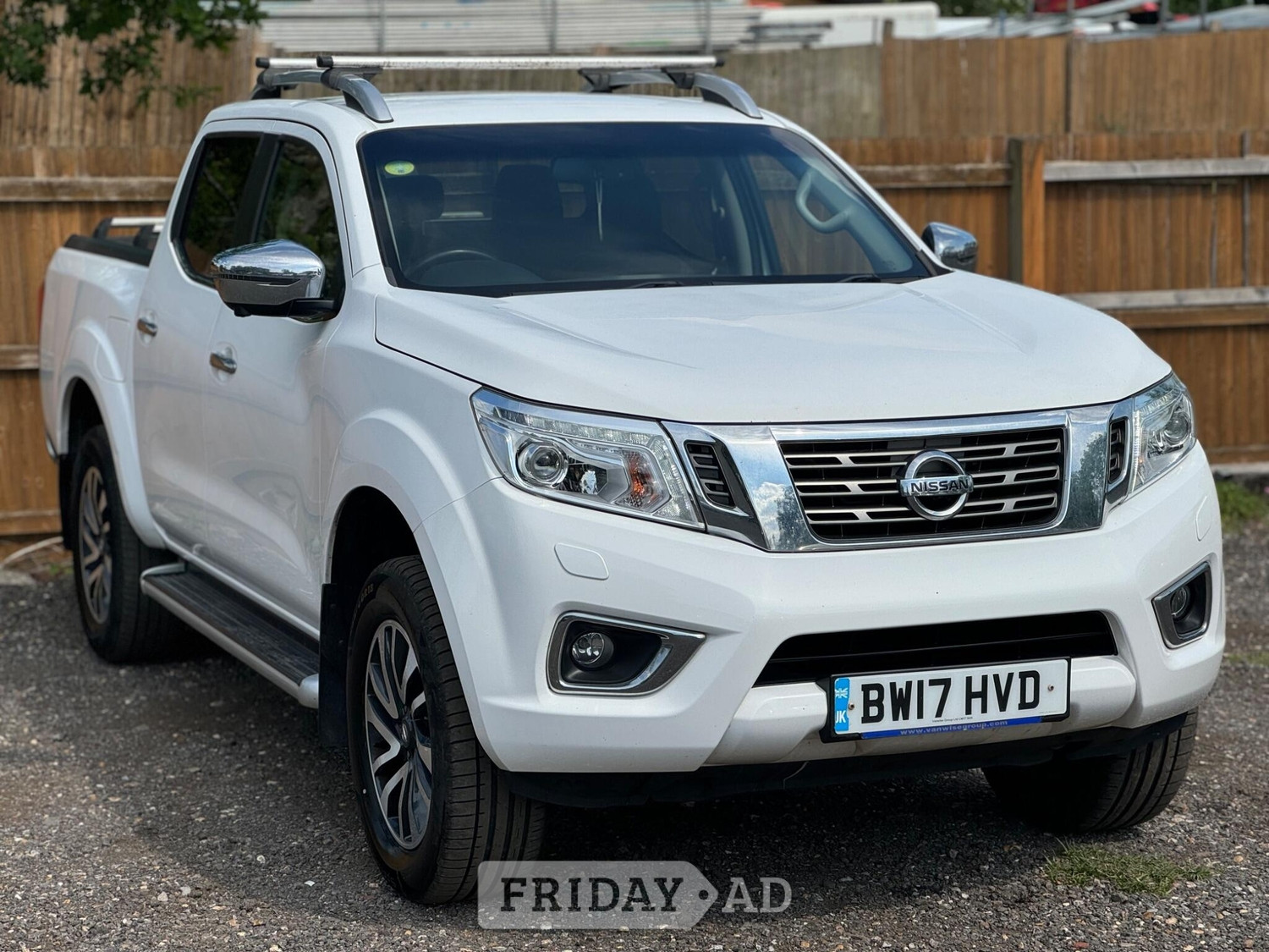Nissan Navara 2017 - Vans & Commercial Vehicles