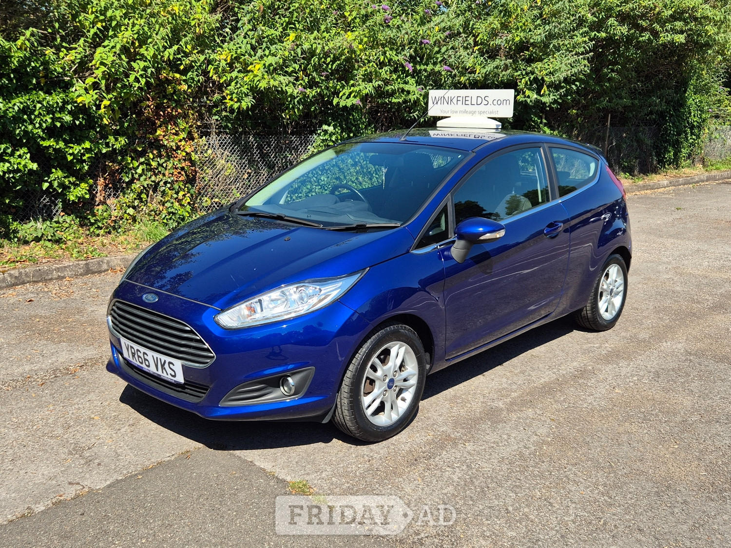 Ford Fiesta 2016 - Cars in East Molesey