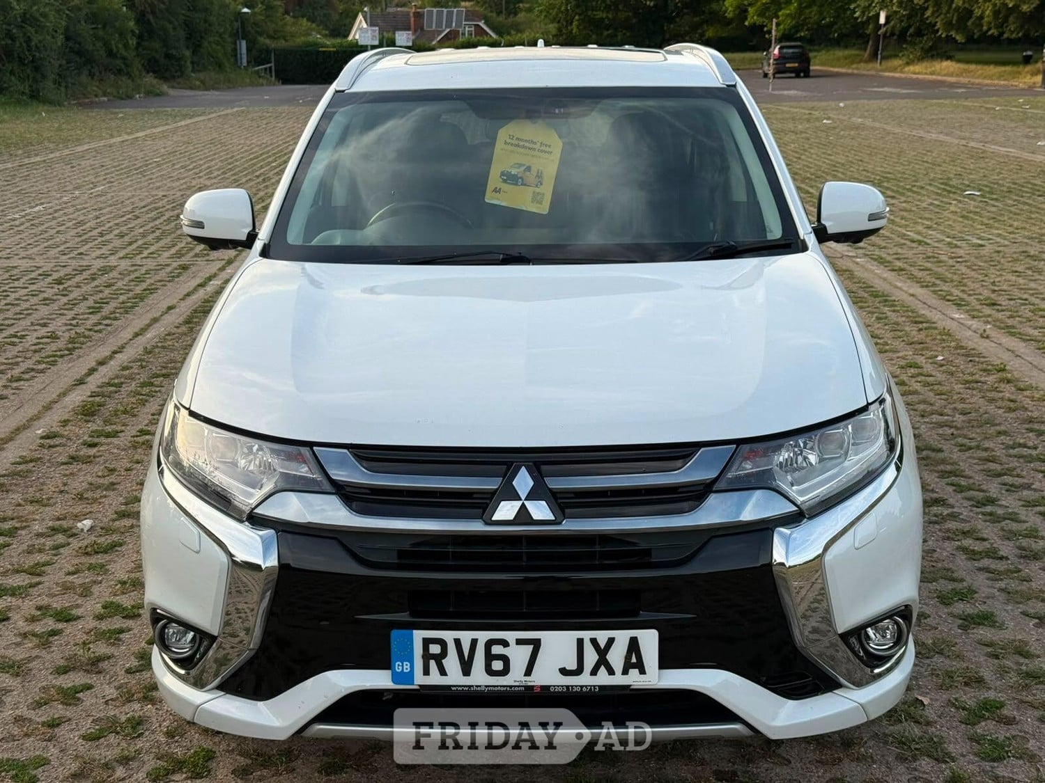 Mitsubishi Outlander 2017 - Cars in Swanley