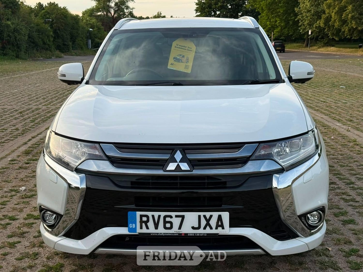 Mitsubishi Outlander 2017 - Cars