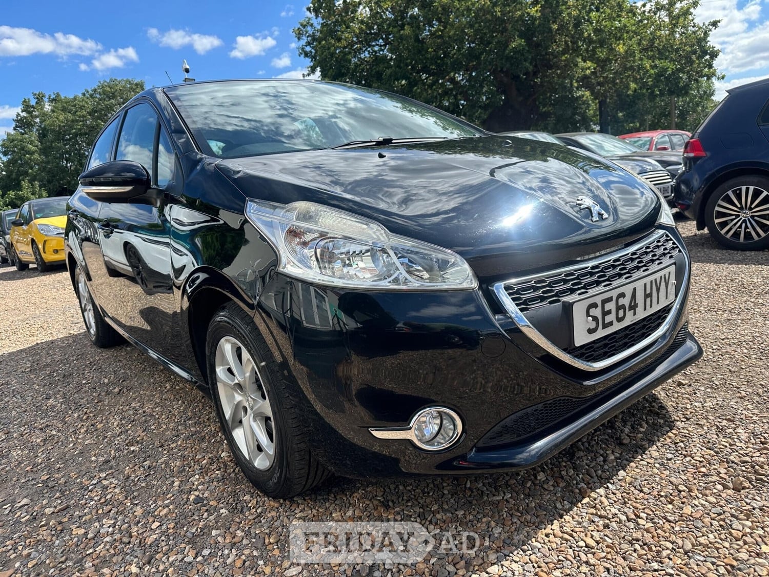 Peugeot 208 2015 in Sunbury-On-Thames