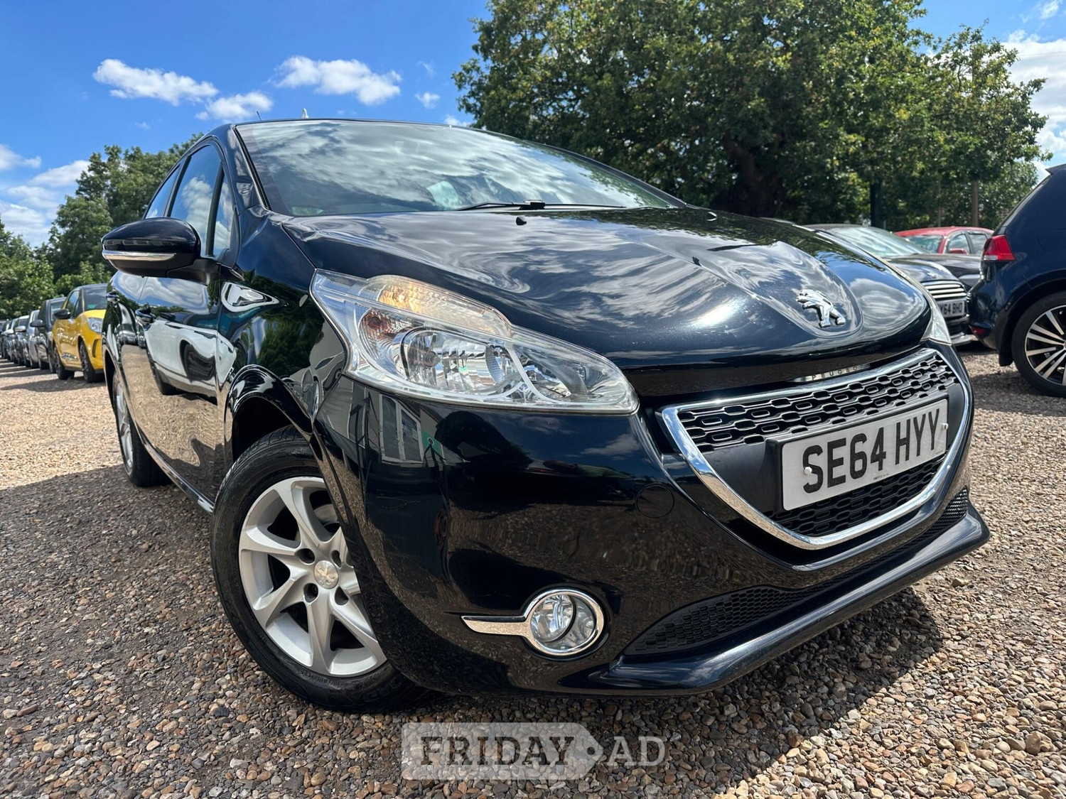 Peugeot 208 2015 - Cars in Sunbury-On-Thames
